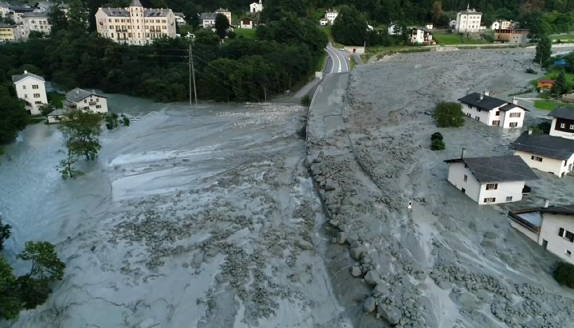 Taman duta kenny hills landslide