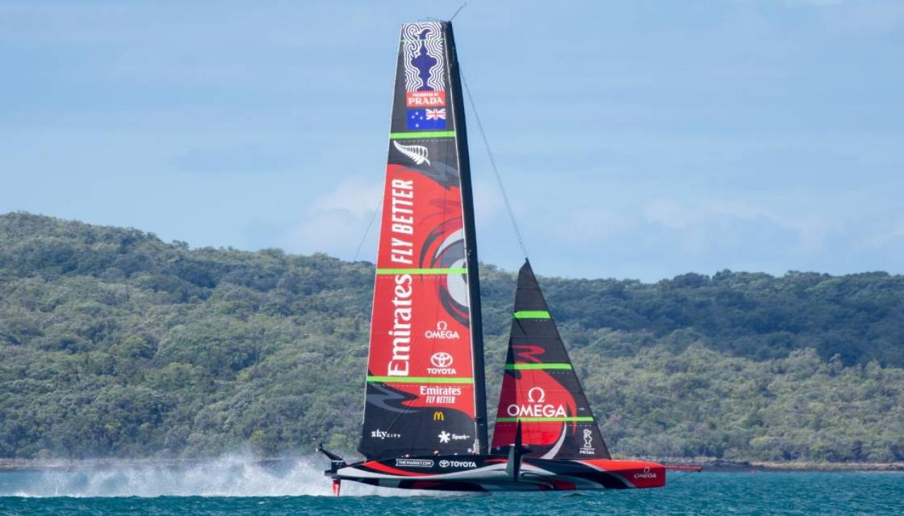 America's Cup: Emirates Team NZ sailing at 50kts - Video and on-board audio