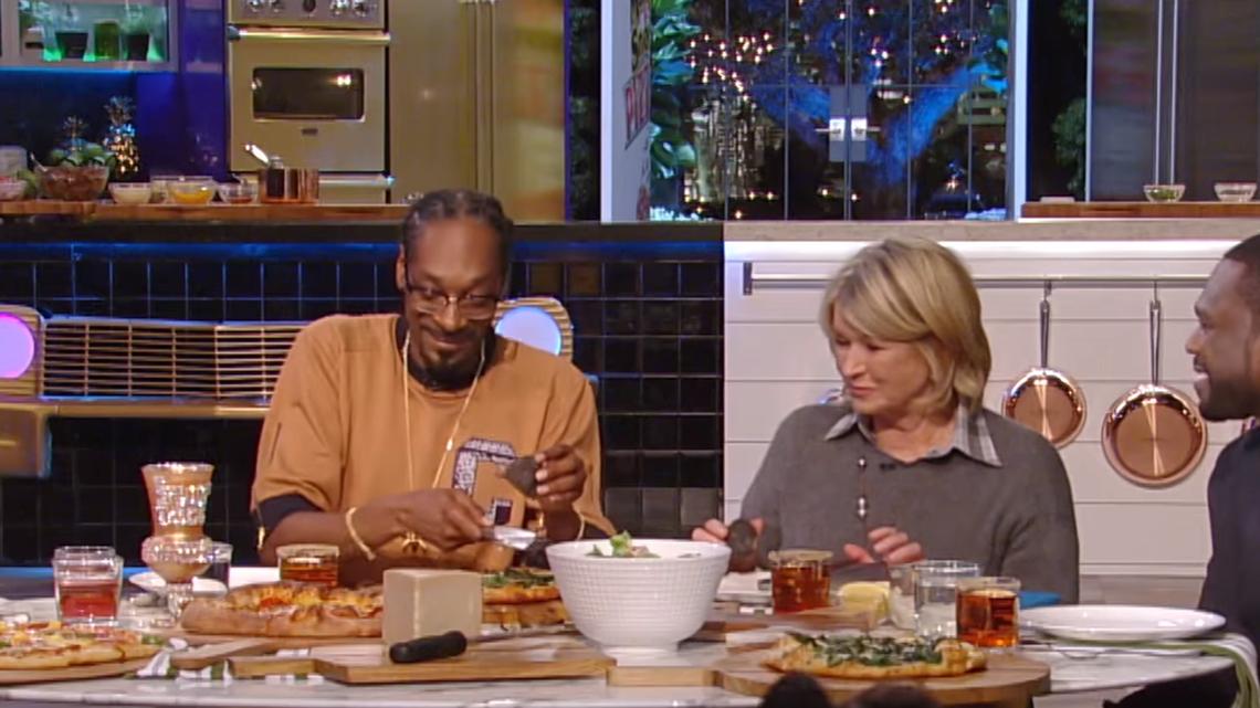 Snoop Dogg and Martha Stewart host new cooking show | Newshub