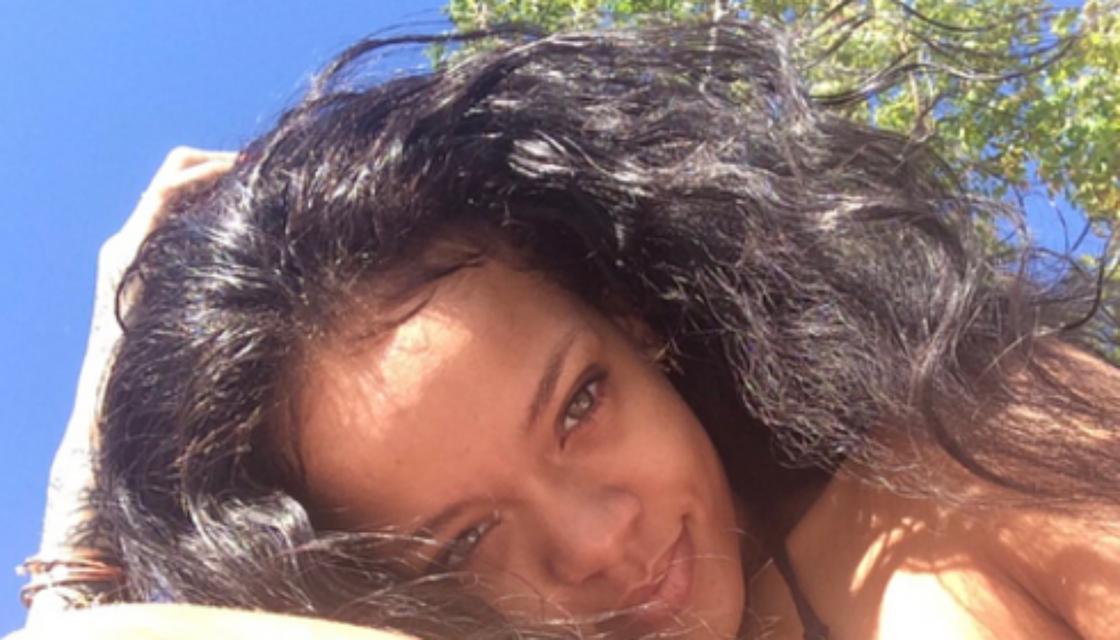 Rihanna Shares Selfies With Hairy Legs And Stretch Marks Women Everywhere Rejoice Newshub