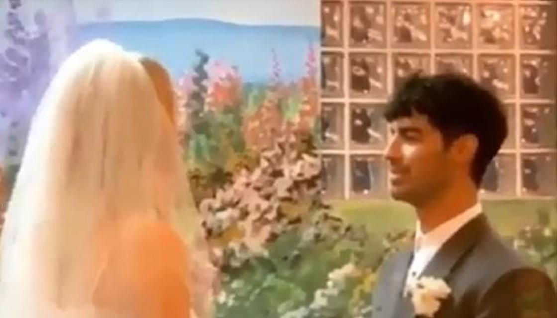 Joe Jonas And Sophie Turner Got Married In Las Vegas After The BBMAs