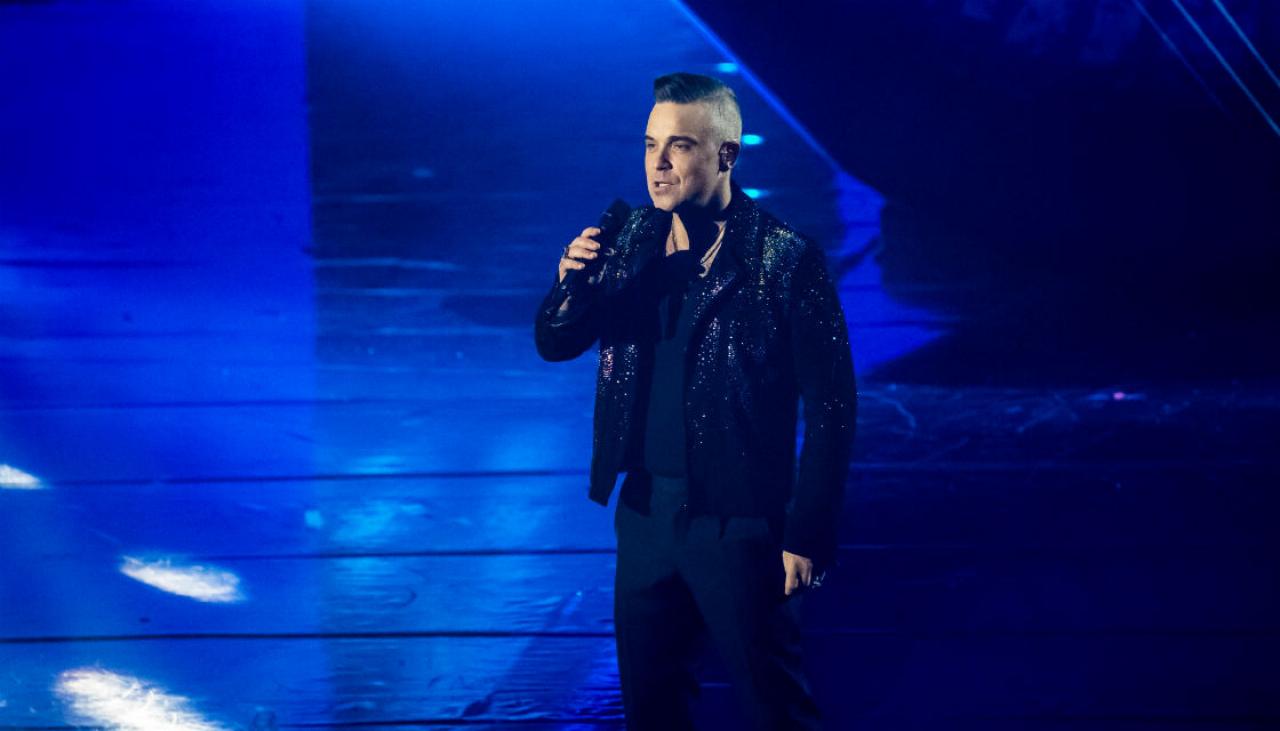 Robbie Williams reveals struggle to stay sober during Christmas period ...