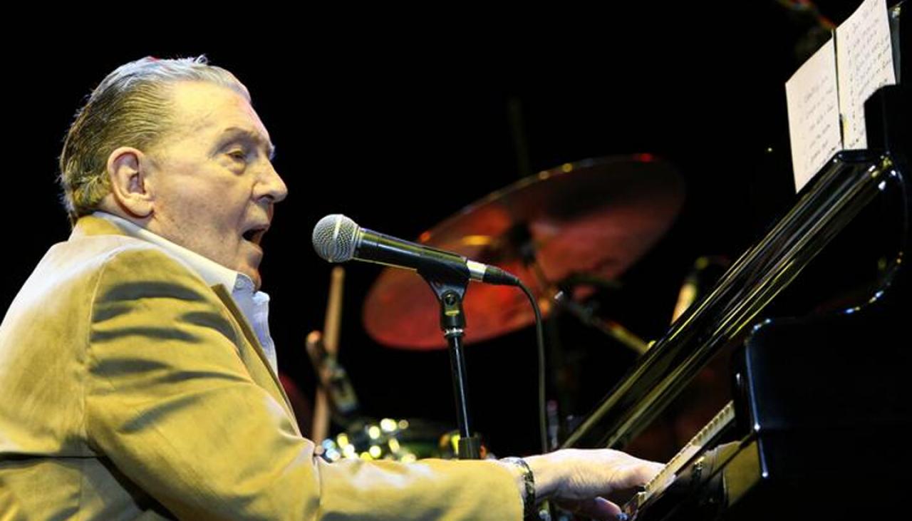 Controversial Rock N Roll Legend Jerry Lee Lewis Dies Newshub 