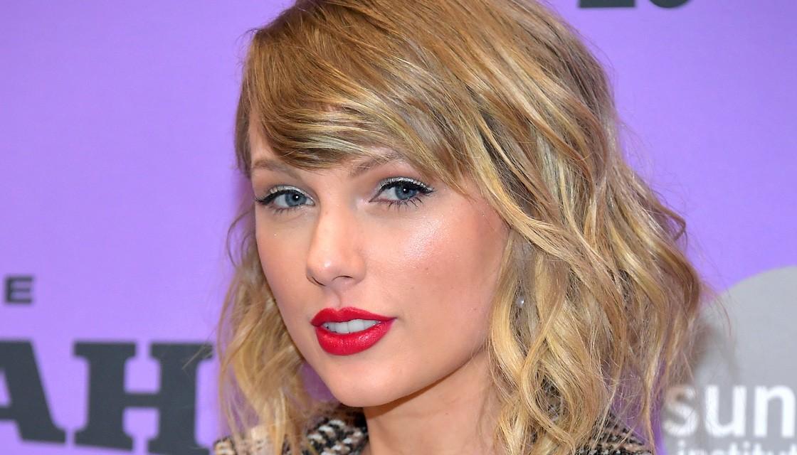 Taylor Swift fans crash Ticketmaster; West Coast presale delayed