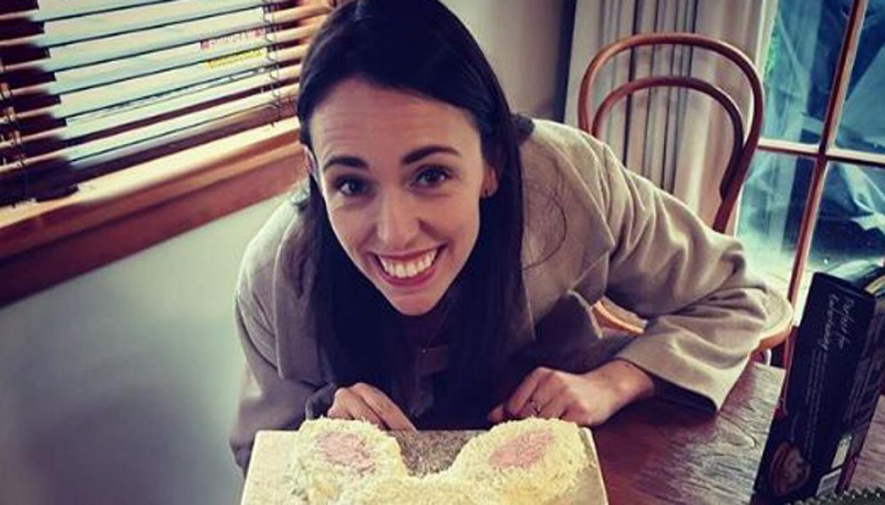 Jacinda Ardern shows off the cake she made for Neve's first birthday