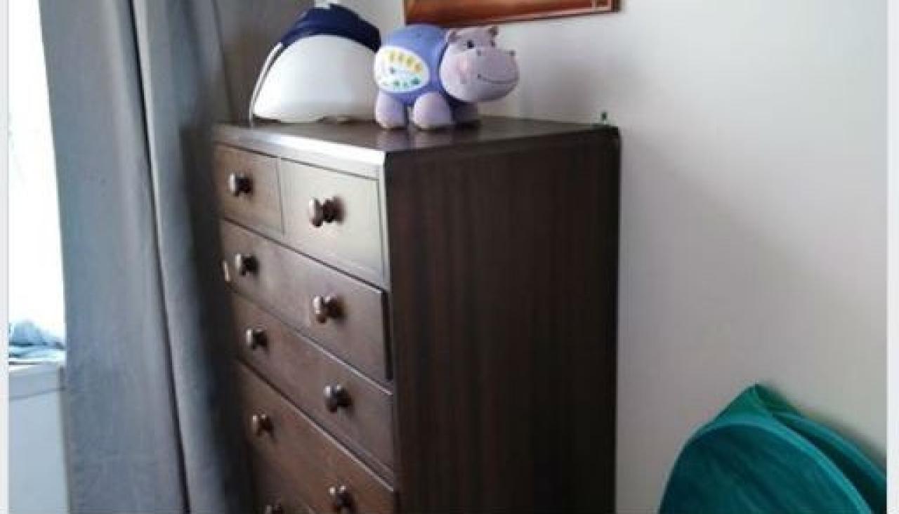 Kiwi Mum S Chilling Warning After A Dresser Fell On Her Two Year