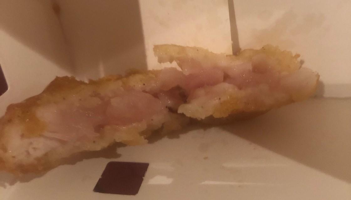 Mcdonald S Customer Shocked After Biting Into Raw Chicken Nugget Newshub