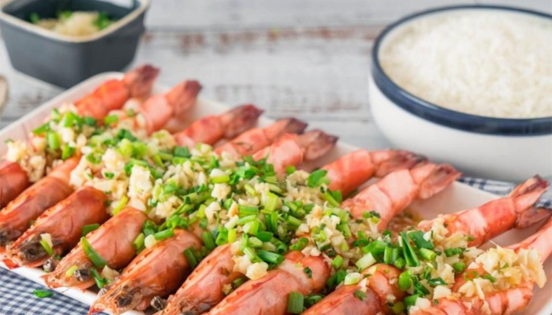 Recipe: Steamed Garlic Prawns | Newshub