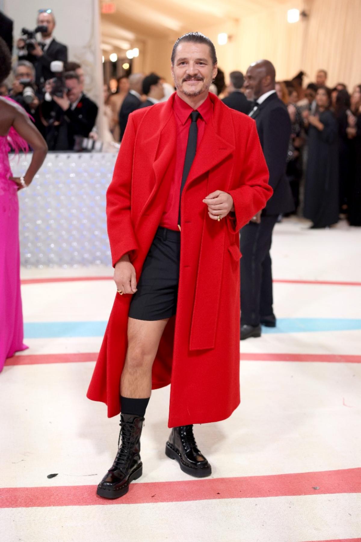 Met Gala 2023 Pedro Pascal wore shorts and everyone is talking about