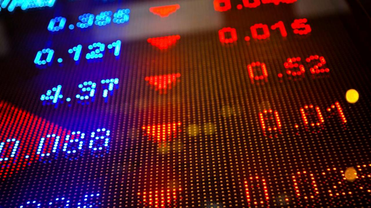 Markets plummet in first trading day | Newshub