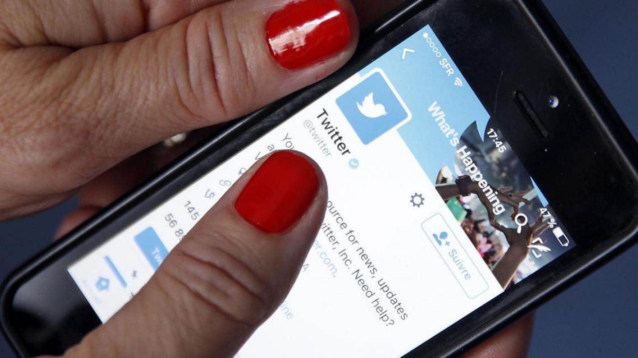 Twitter cuts staff numbers, Vine video app | Newshub