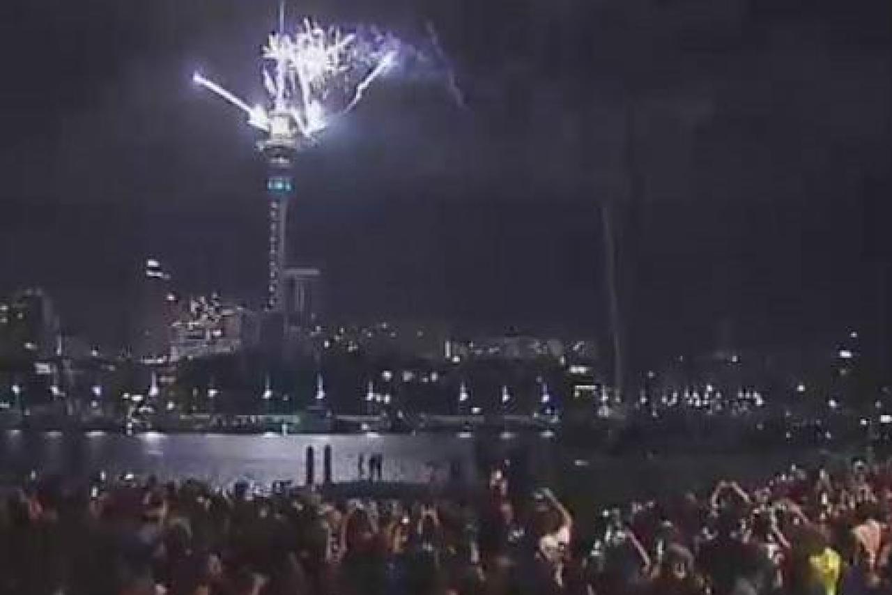 Video: Sky Tower fireworks usher in 2016 | Newshub