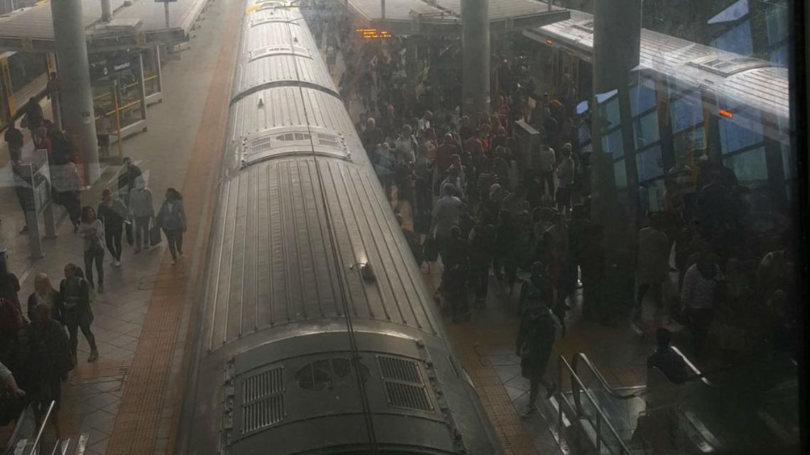 Train Track Fault Causing Commuter Delays | Newshub