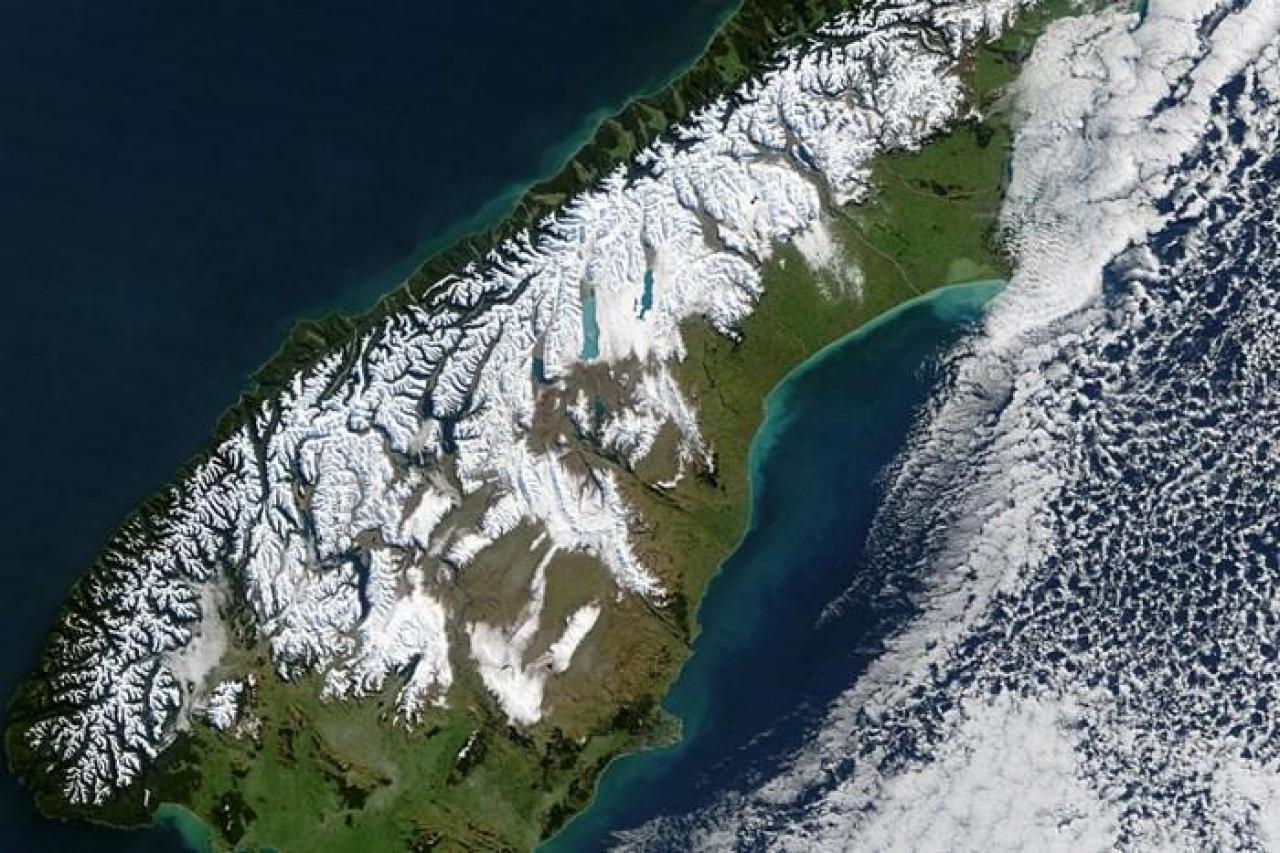 Новая Зеландия вид из космоса