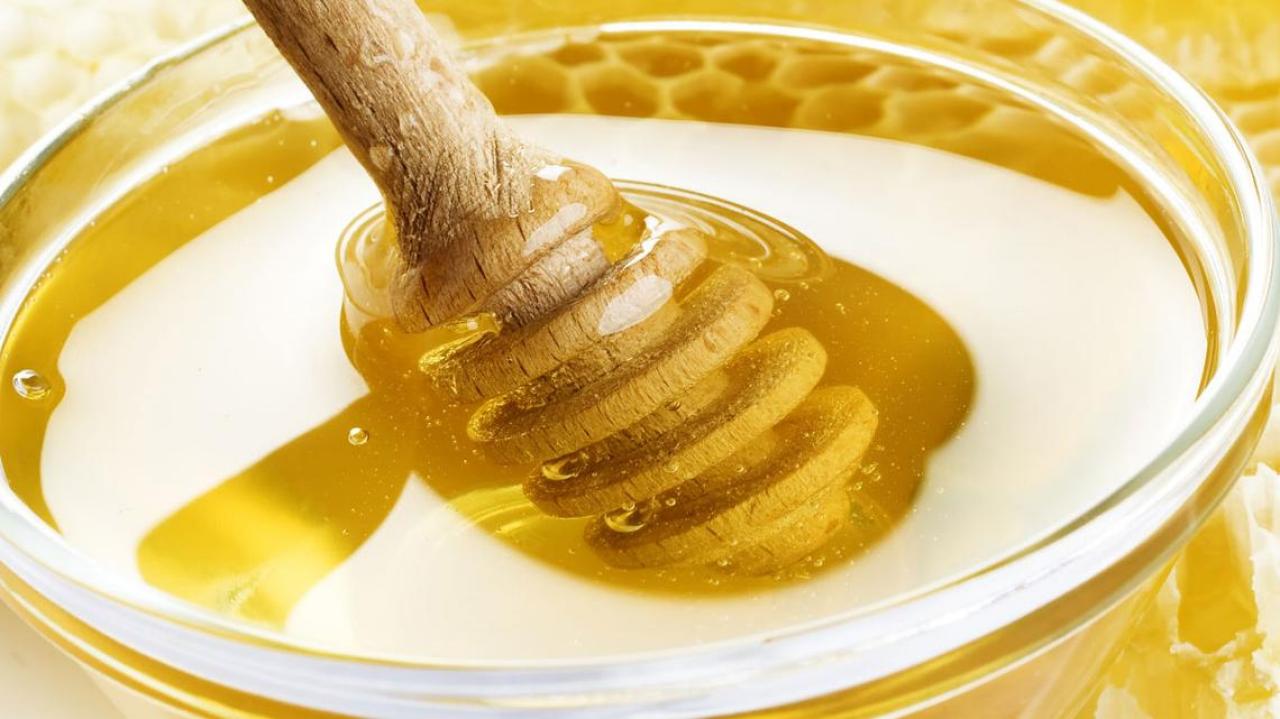 Australia stung by manuka honey trademark | Newshub