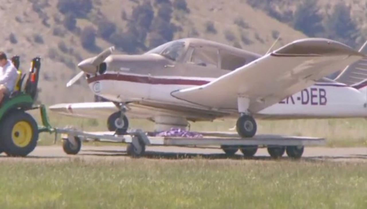 Emergency landing at Wanaka Airport | Newshub