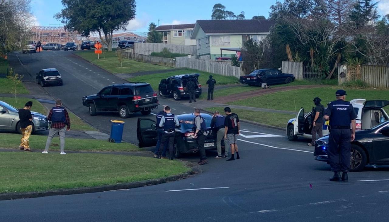 Man charged with murder after police officer killed in Auckland | Newshub