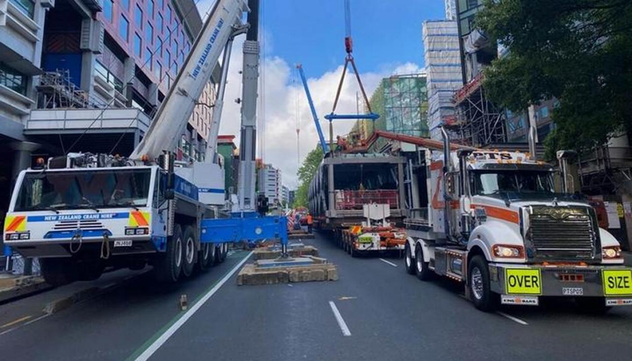 SkyCity pedestrian bridge lifted into place | Newshub