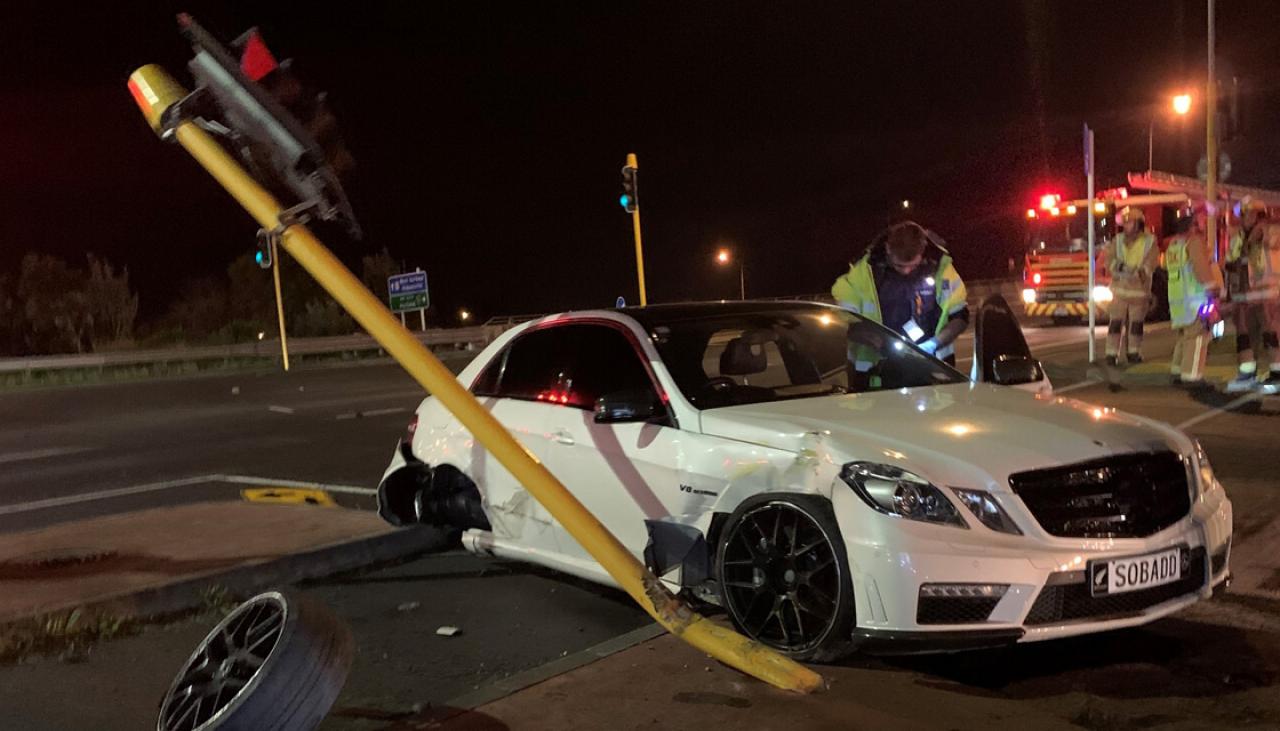 Police Seeking Witnesses After Mercedes-Benz Spins 360 Degrees ...