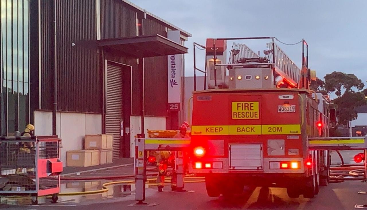 Fifty Firefighters Tackle Blaze At Auckland Business | Newshub