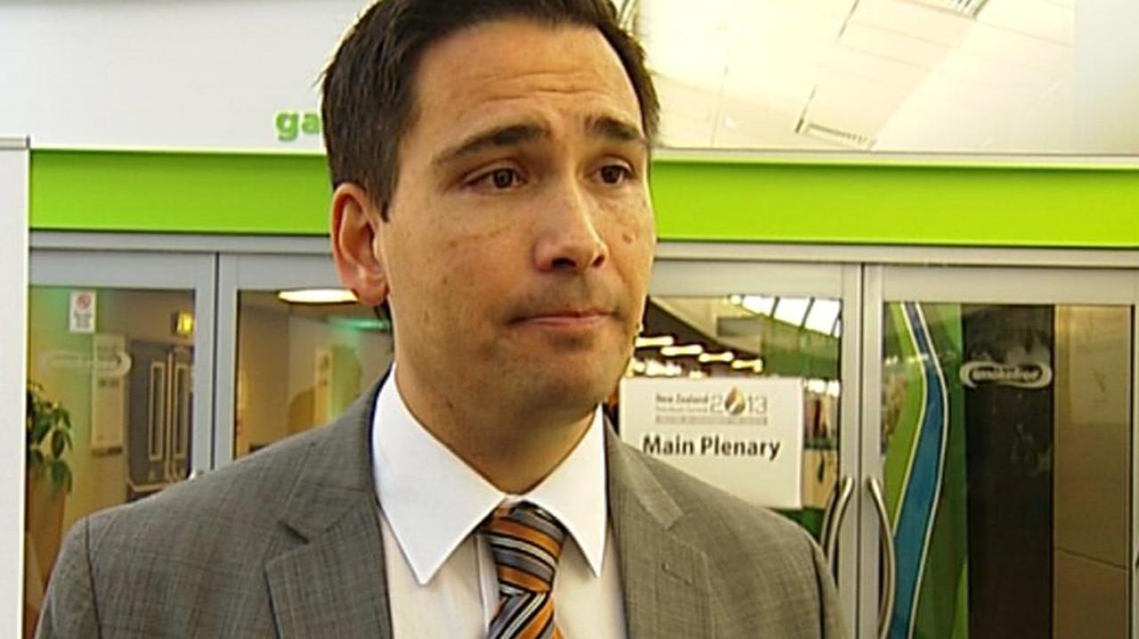 Simon bridges