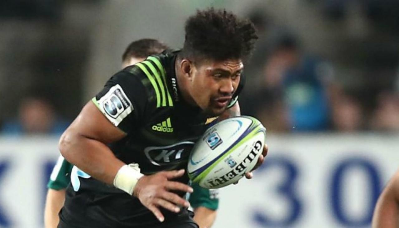 Super Rugby: Blues batter Chiefs while Ardie Savea sounds off on refereeing