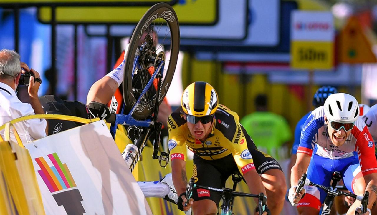 Cycling Dylan Groenewegen apologises for crash which saw