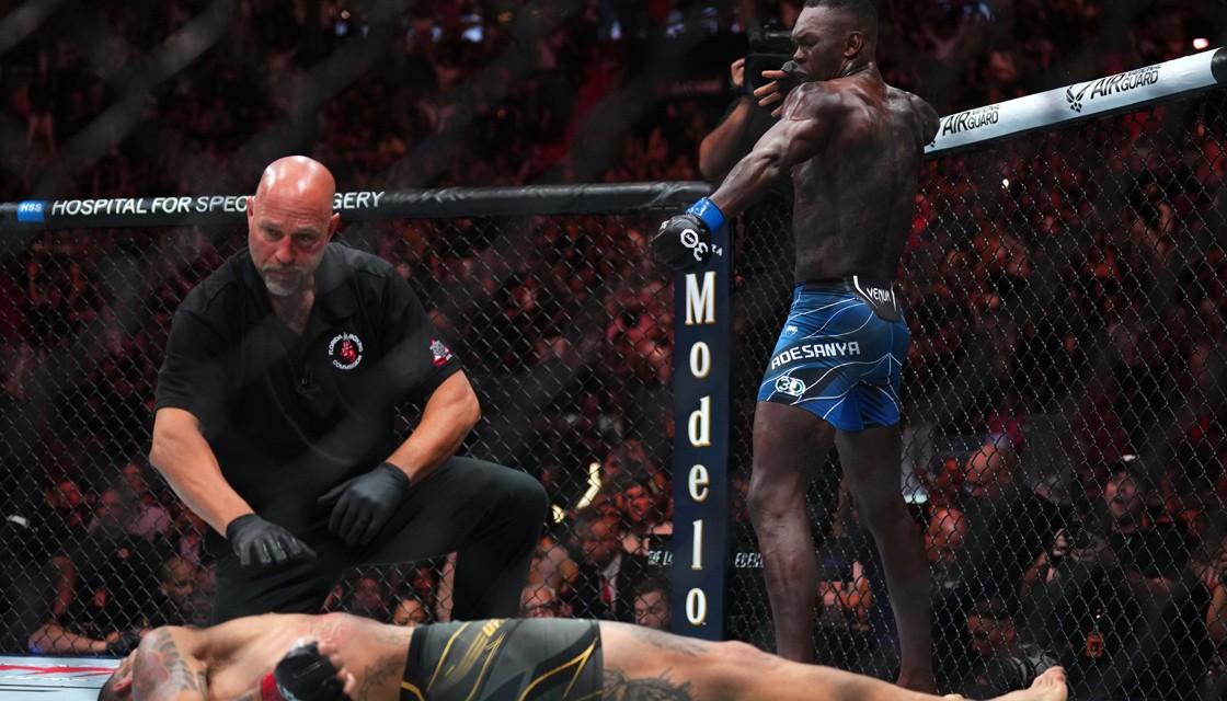 UFC 287 Israel Adesanya knocks out Alex Pereira in second round to