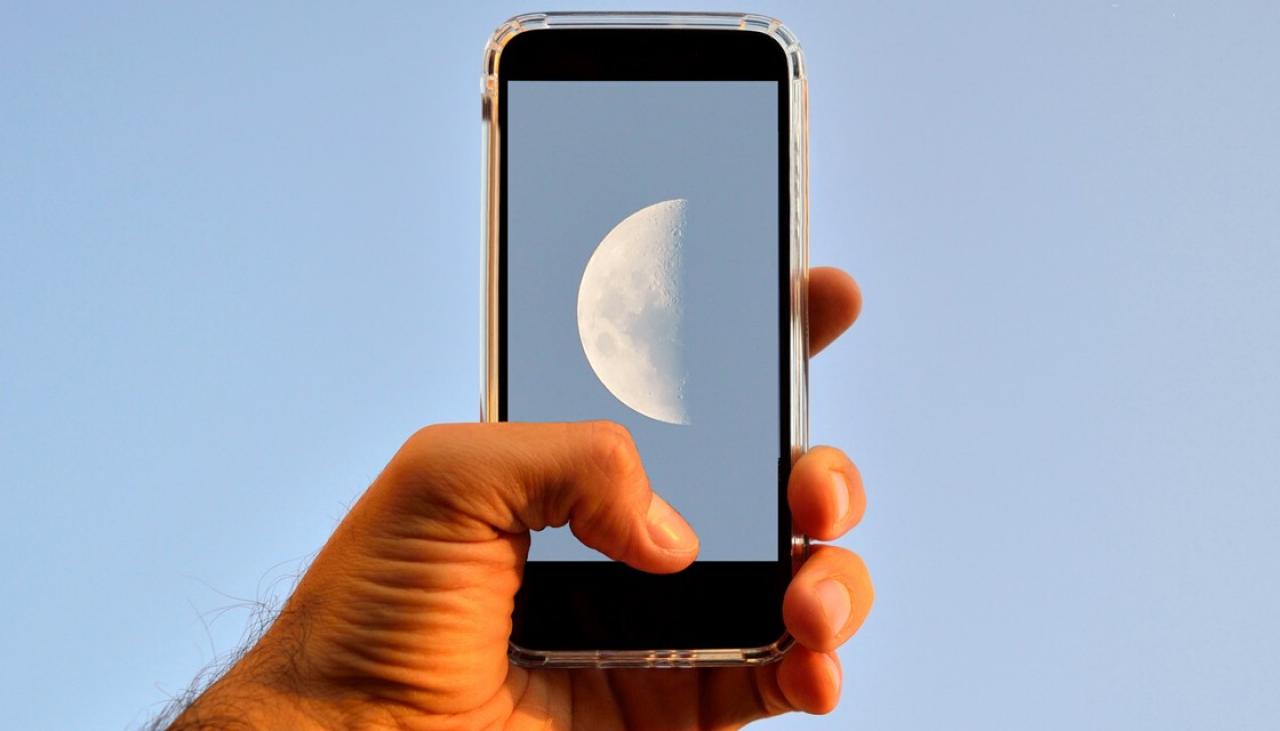 The moon's getting a 4G mobile network | Newshub