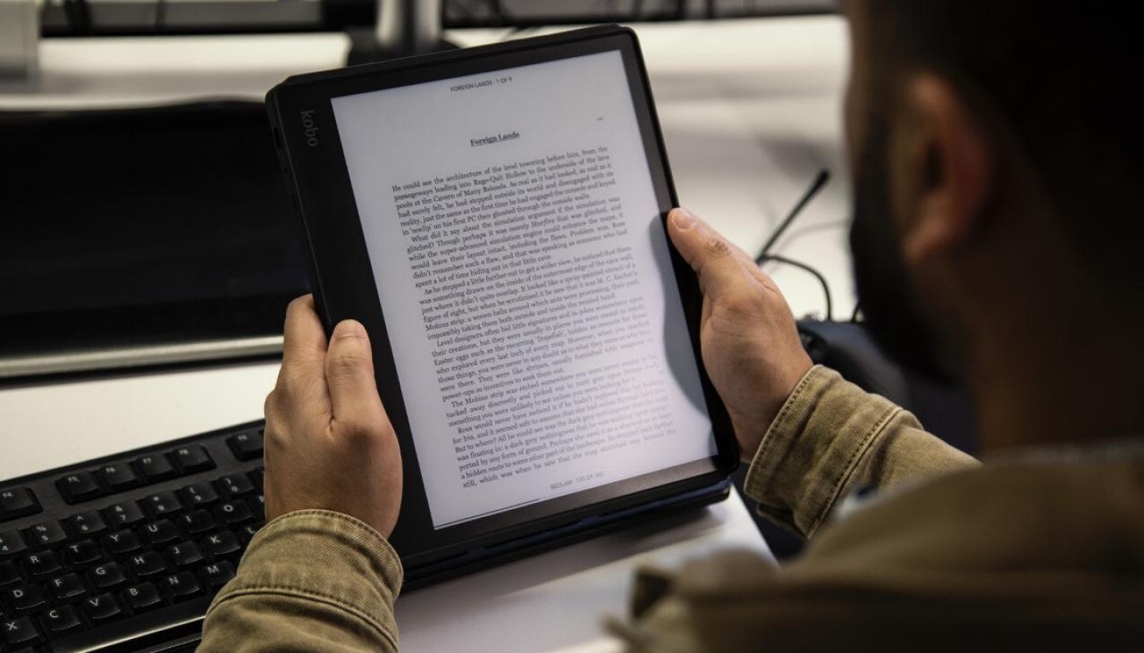 Xiaomi Mi EBook Reader Pro launches: Spec upgrade from the original Mi EBook  Reader that holds up well against the Kindle Oasis -  News