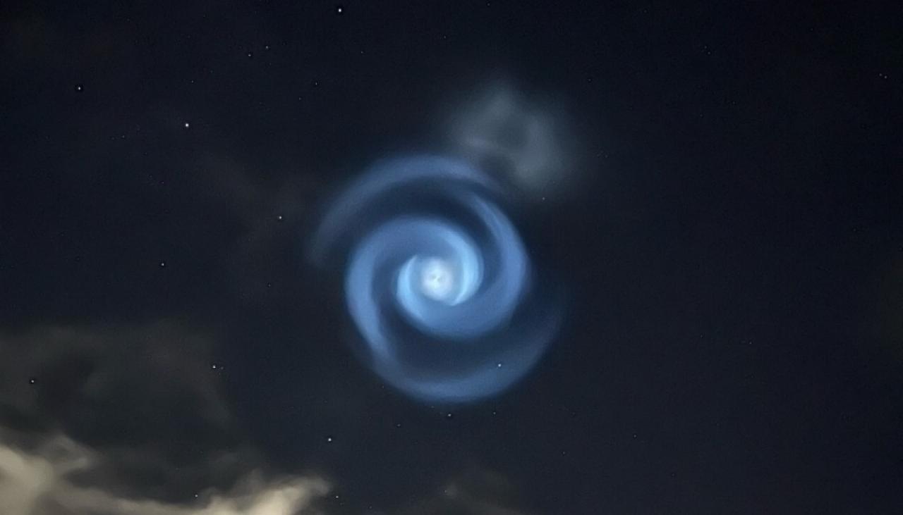 Mysterious Blue Whirl Flame – Which Consumes All Fuel It Encounters –  Revealed by New Research