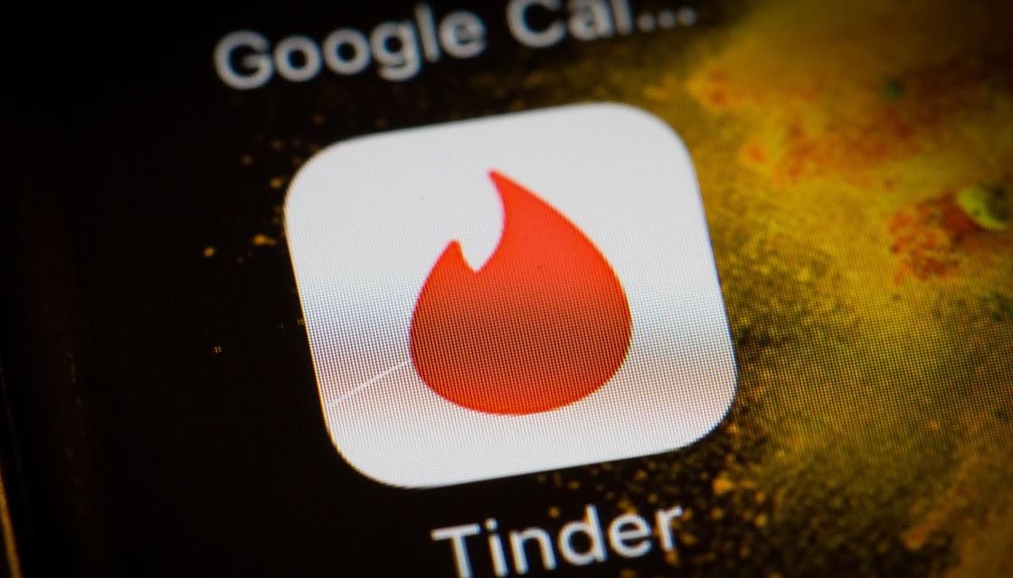 tinder swiping effect stack