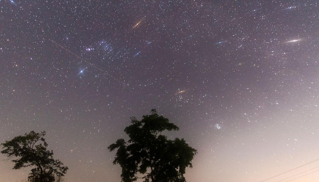 Geminids meteor shower wows stargazers Newshub