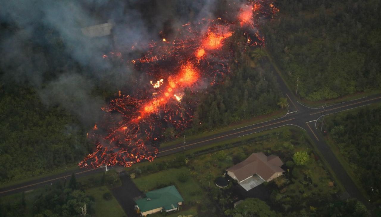 Large steam explosion at Hawaii s Kilauea volcano 