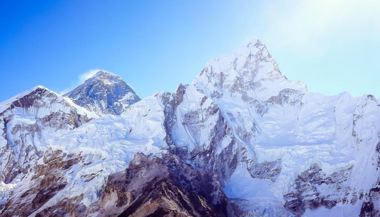 Everest ice melt reveals dozens of dead bodies  Newshub