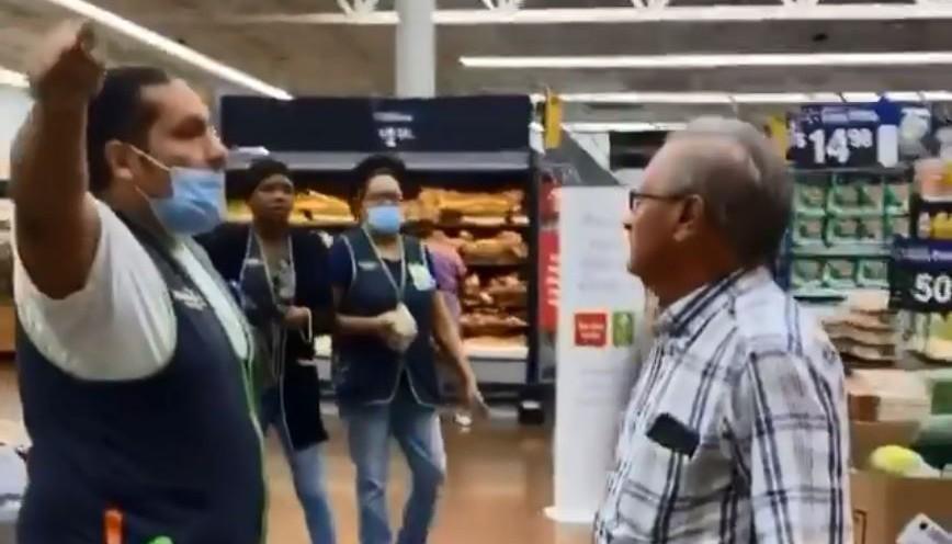 Unmasked Walmart shopper causes havoc in Florida | Newshub