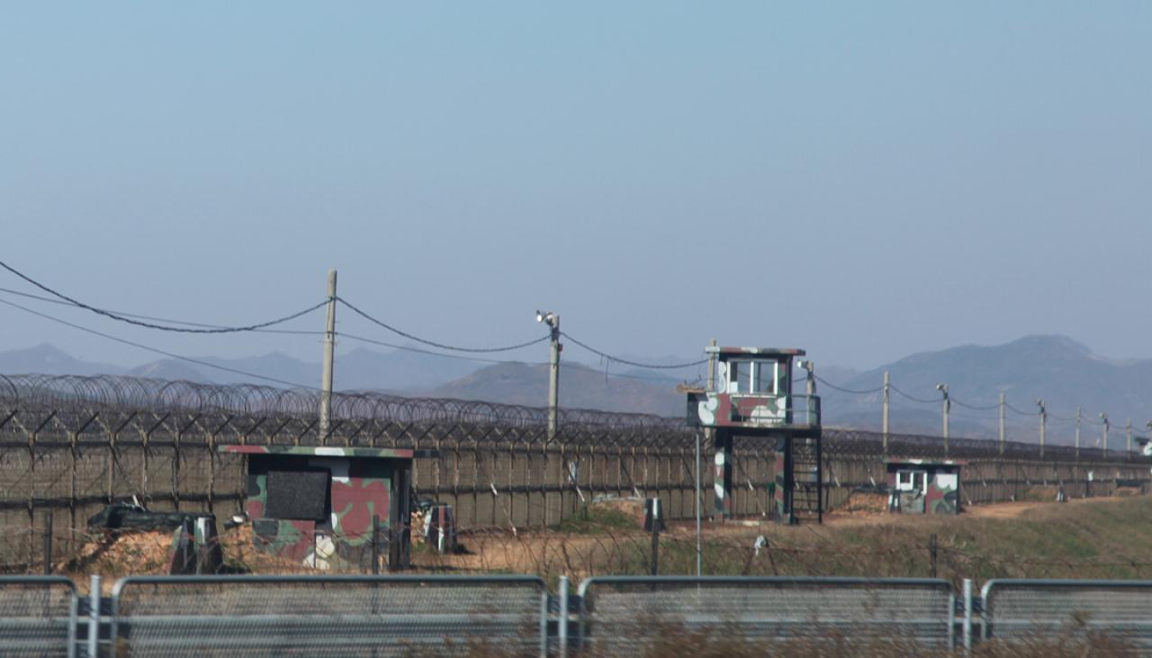 North Korean man reportedly escapes by jumping over border