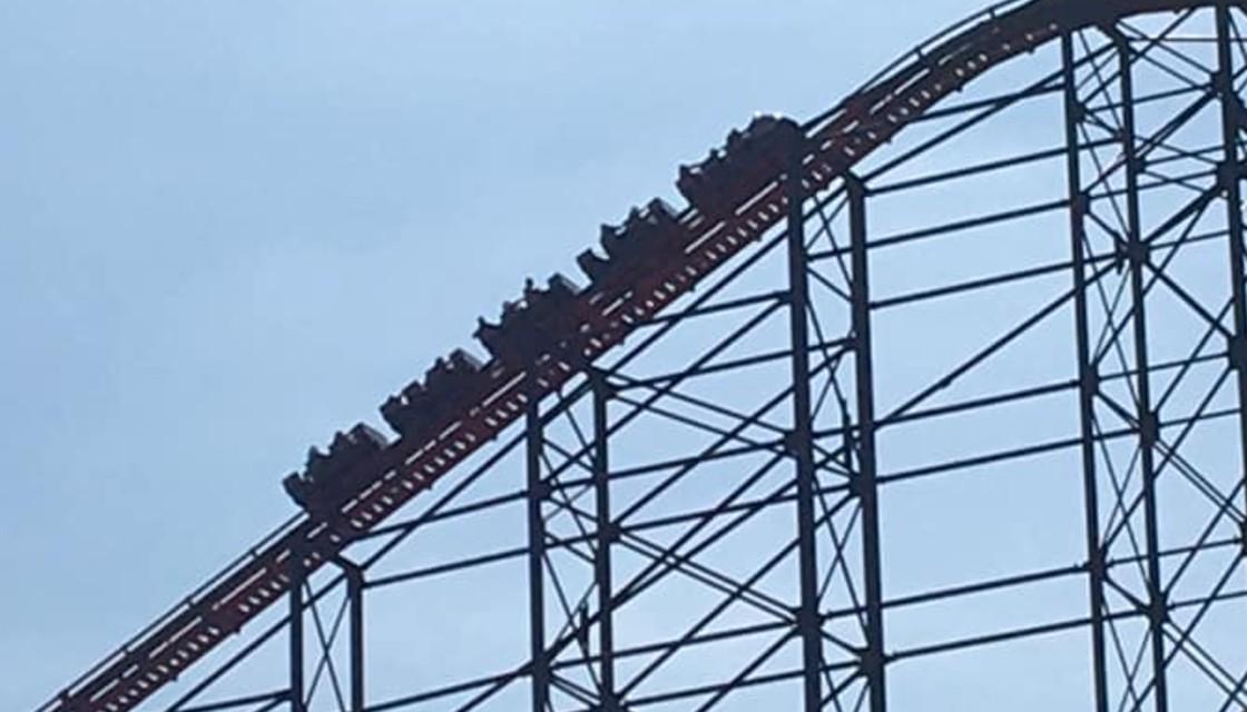 UK s tallest roller coaster stops near top forcing riders to climb