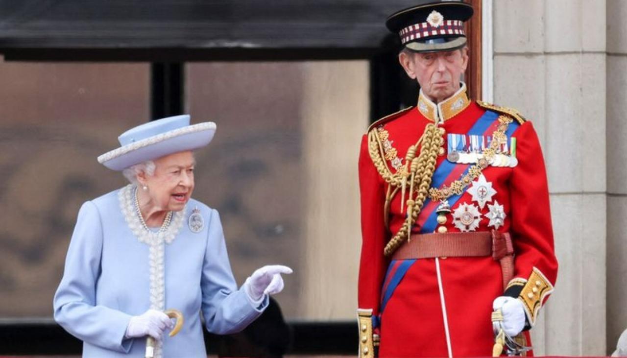 Queen Elizabeth to miss Friday Jubilee event due to mobility discomfort ...