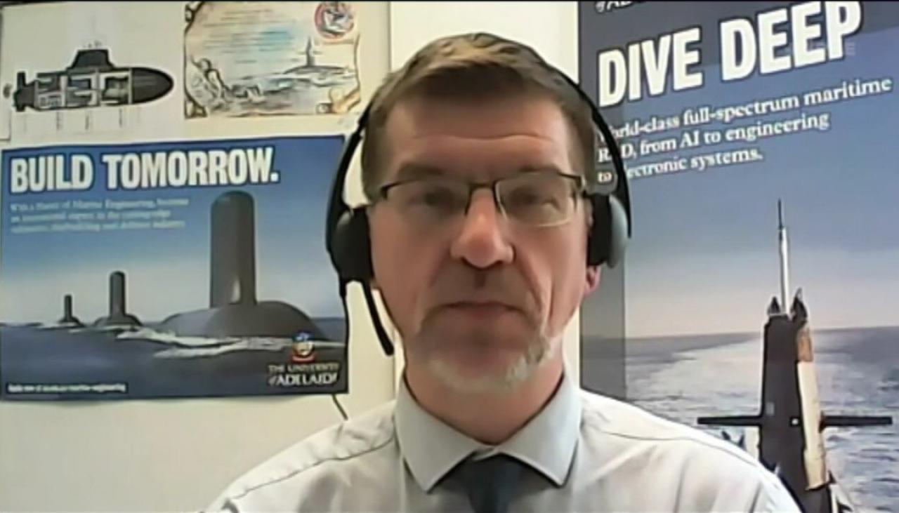 Australian submarine expert says rescuing missing Titanic sub in North