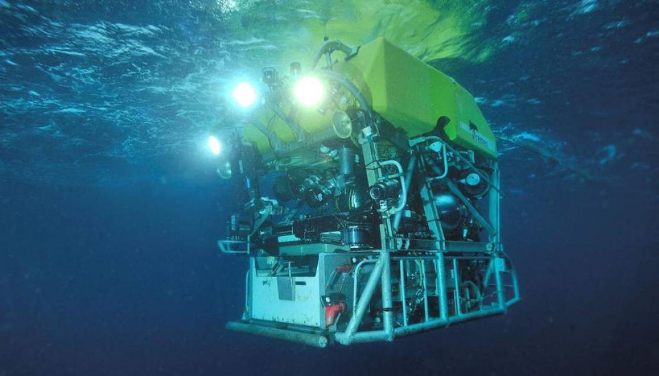 Missing Titanic sub Deepsea robot rushed to Titan rescue area as