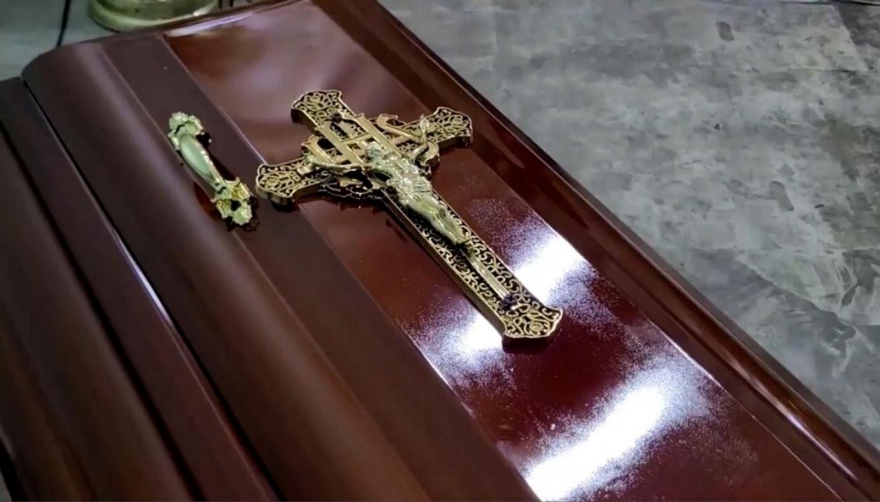 South American Woman Declared Dead Bangs On Coffin During Her Wake Newshub 